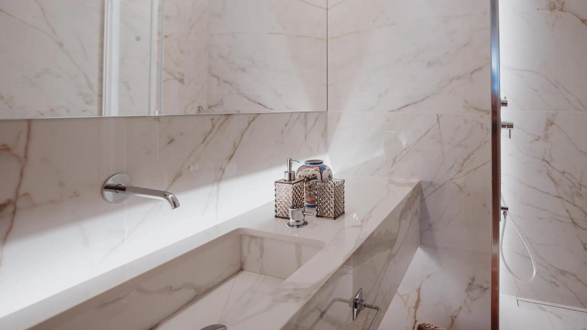Apartment Numerouno Arthouse Palermo Italy